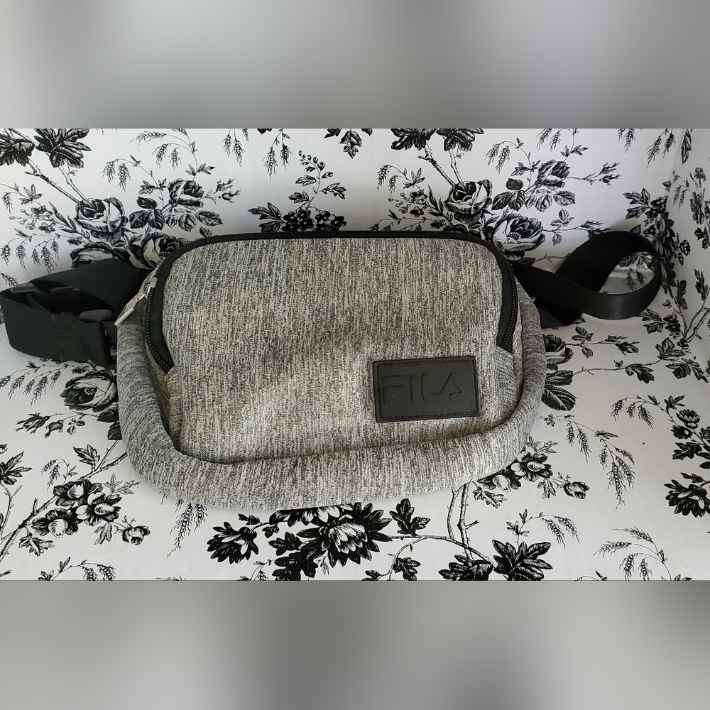 Unisex Fila grey fanny pack